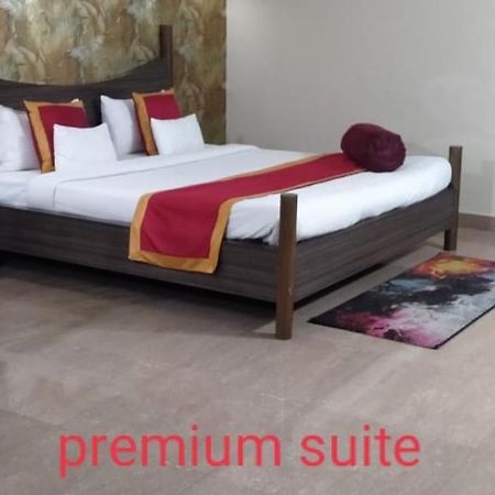 Hotel Little Palace Dibrugarh Extérieur photo